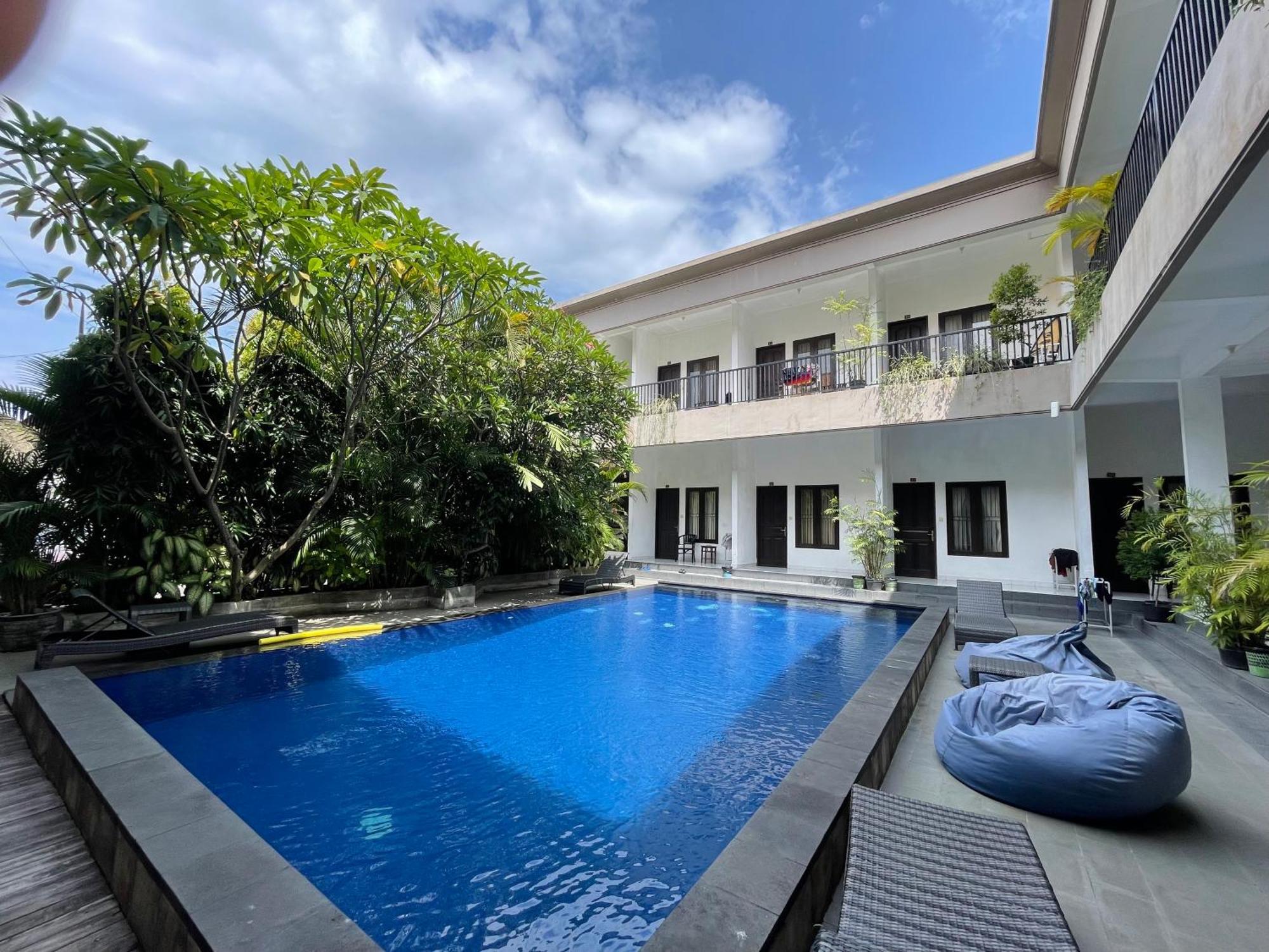 Seminyak Point Guest House Экстерьер фото