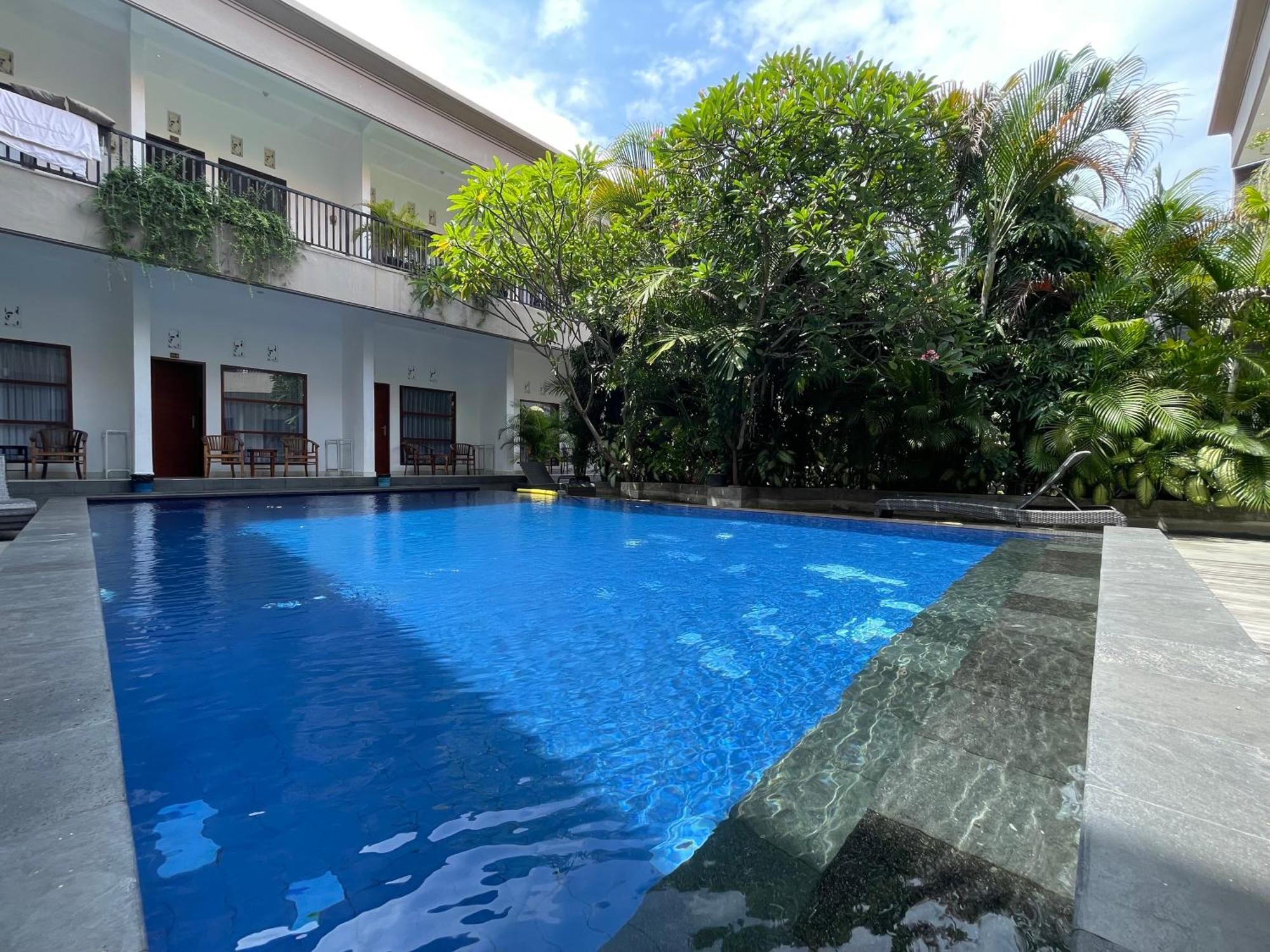 Seminyak Point Guest House Экстерьер фото