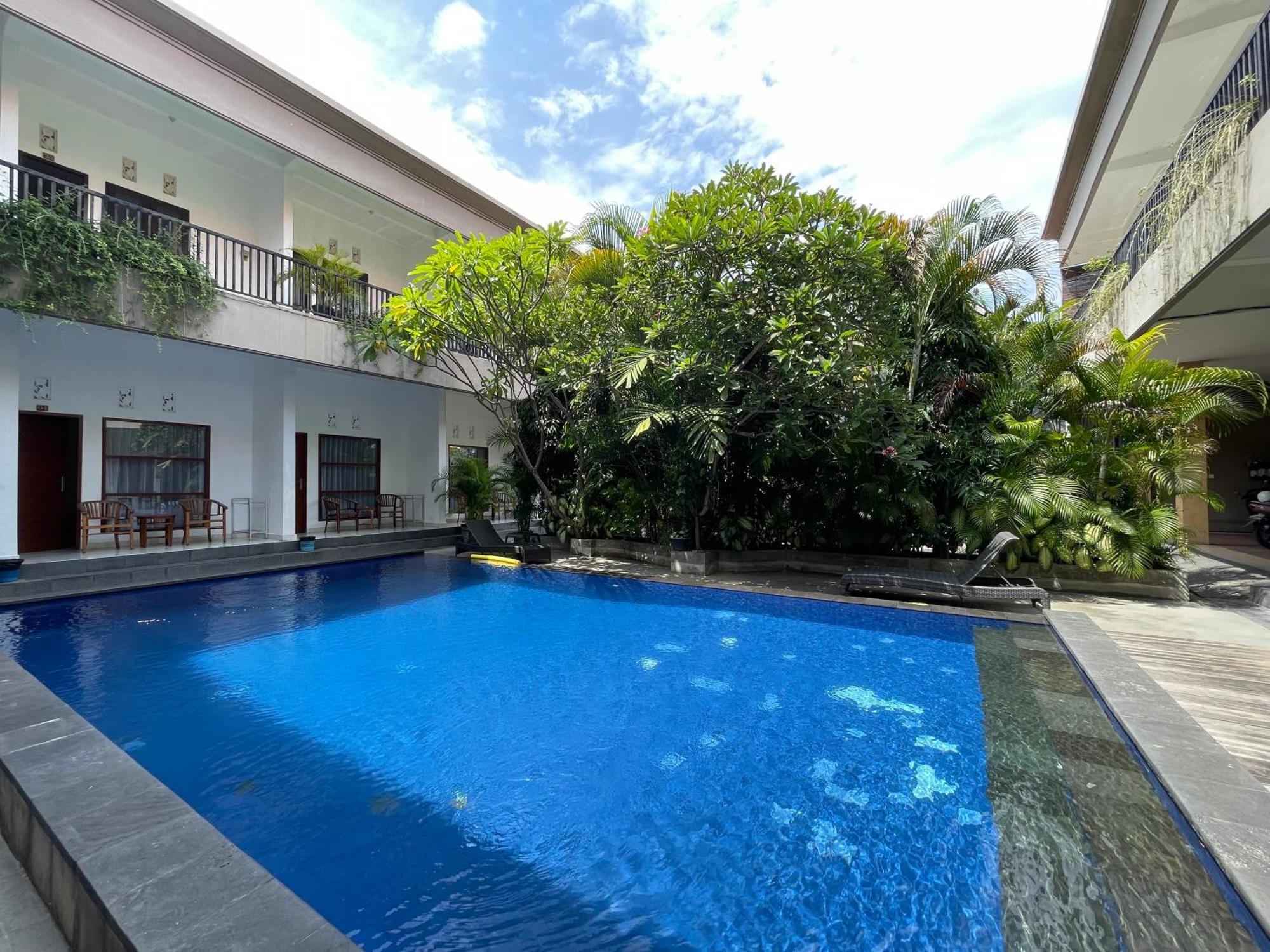 Seminyak Point Guest House Экстерьер фото